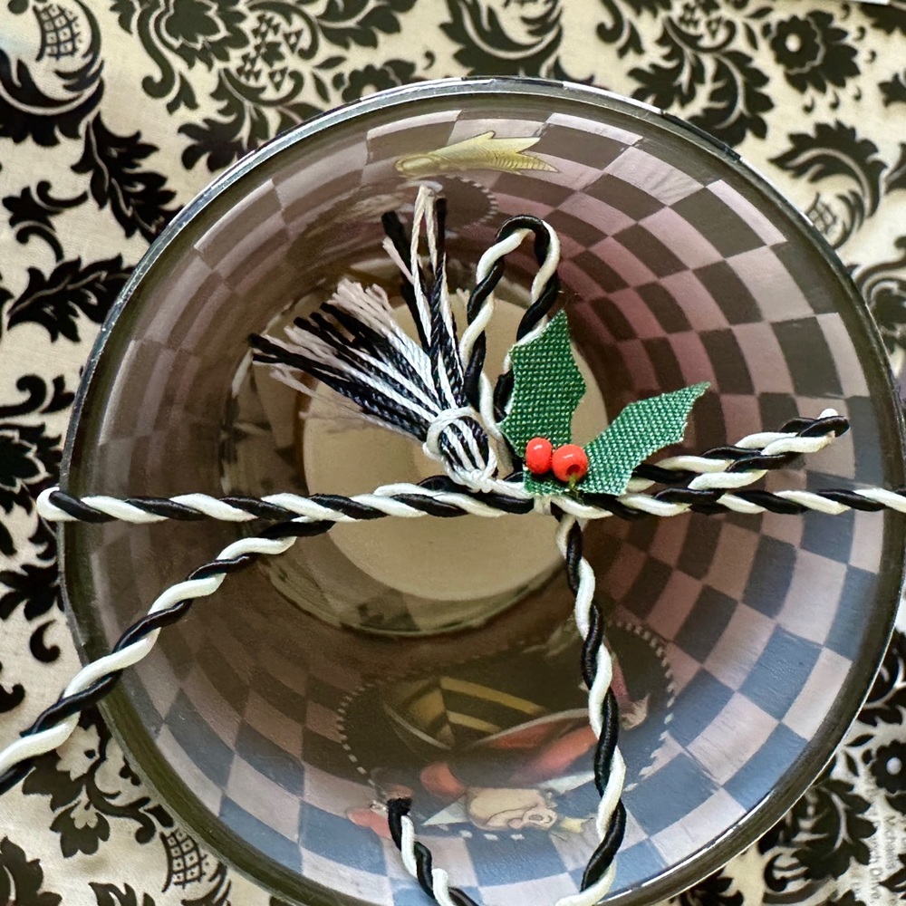Disney Alice in Wonderland Tea Lights - Picture 8 of 8